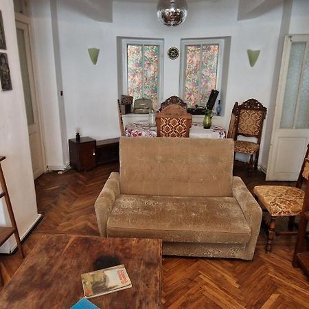 Domum - The Comunist Apartment Bukarest Kültér fotó