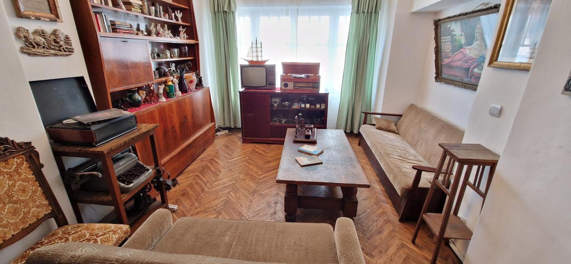 Domum - The Comunist Apartment Bukarest Kültér fotó